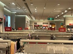 -H&M(集美万达店)