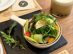 -Mark&Mars Restaurant