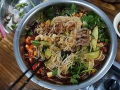 -周良天山牛杂城(天山路总店)