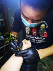 -木子·纹身店TATTOO穿孔·洗纹身