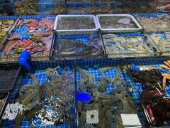 -霞涌市场海鲜摆卖区