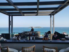-瑰丽酒店·海吧·天际下午茶·现场DJ·天台酒吧