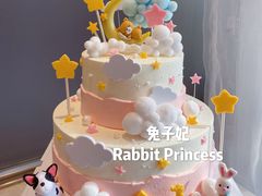 双层蛋糕-兔子妃私人定制蛋糕(城南花苑南区店)