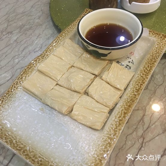 光头农家菜(海宁盐仓启潮路店)