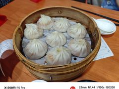 -莱莱小笼·乔艾