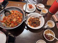 -味上湘菜馆(岳麓山店)