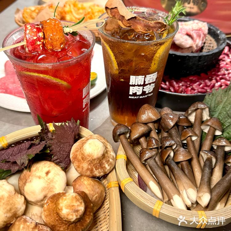 腩番山野季‼️‼️也是吃上烤肉漂亮饭啦[害羞]