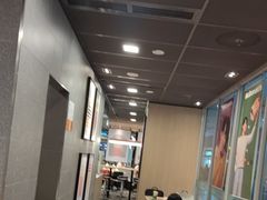 -麦当劳(轻轨曹杨路店)