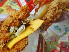 培根鸡腿肉霸堡-肯德基(融创茂店)