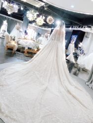 -艾米丽婚纱礼服