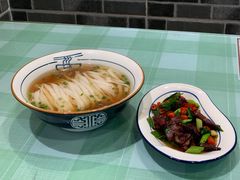 蒜苗辣椒腊肉-刘氏三和面馆