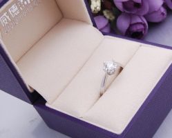 -威德钻石-克拉钻大本营(南京东路店)