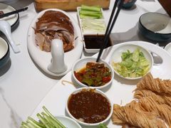 -梅利汴京烤鸭•开封豫菜地标店(东大街店)