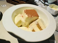 -穹六人间 people 6(岳阳路店)