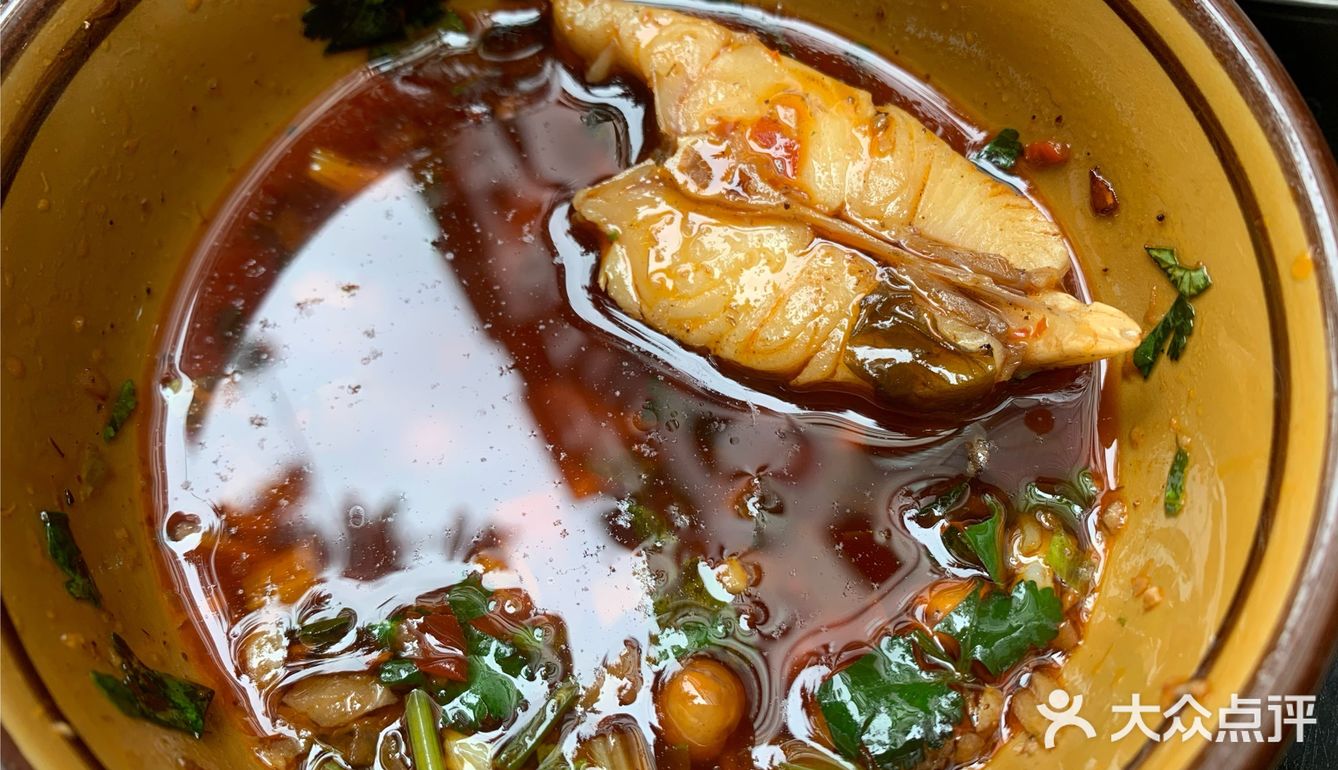 开在金堂老城的耗儿鱼店