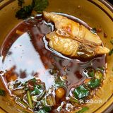 开在金堂老城的耗儿鱼店