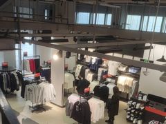 -百年港湾奥特莱斯(香炉礁店)