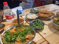 -柳州肥姨妈大骨螺蛳粉(江宁万达店)