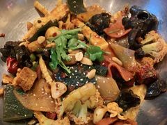 -拿渡麻辣香锅(世茂广场·工三店)