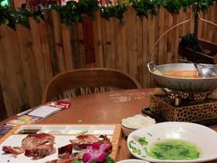 -老滇山寨•云南特色菜•地方菜•民族风情歌舞表演(金碧店)