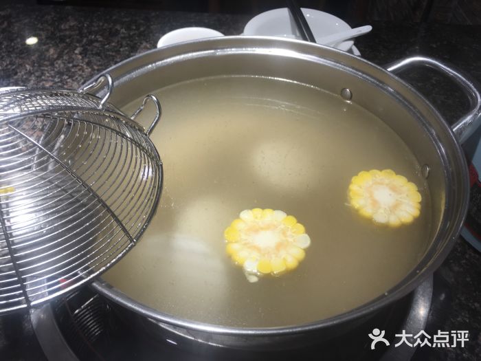 八合里牛肉火锅(建设五马路店)牛骨清汤锅底图片