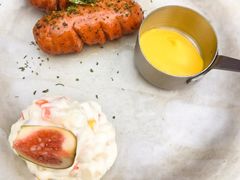 罗勒叶烤肠土豆泥-老鲨鱼披萨店