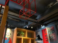 大堂-辣尚瘾·烤鱼·新川菜(交大直营店)