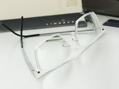 -目艮眼镜SHOWROOM(品牌集合店)