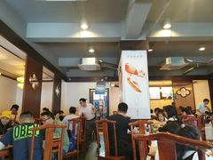 大堂-郑东靓靓虾馆·金牌油焖大虾(天泽街店)