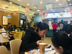 大堂-魏家凉皮(梨园店)