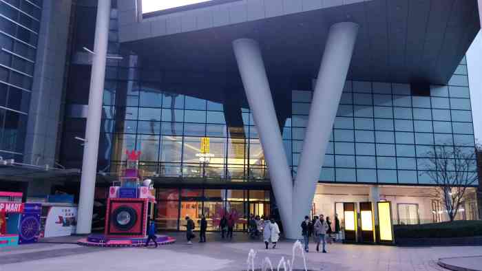 武汉天地壹方南馆-"交通还蛮便利的 逛完了武广过去的 再坐个.