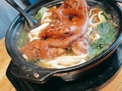 猪脚砂锅面-小义乌砂锅拉面(海事共享区店)