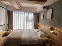 -闲隅江景艺术酒店(解放碑洪崖洞总店)