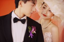 -MAO亲爱的猫婚纱摄影工作室