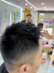 -首艺美发