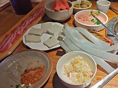 -城墙拐拐火锅(三峡广场黑金冠店)