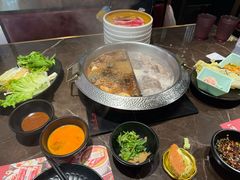 -一绪に和牛寿喜烧(罗湖益田假日店)