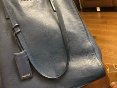 -爱革·奢品·鞋包·衣物·家居(金桥国际商业广场店)