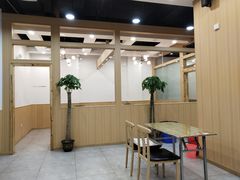 -江城燕子大排档(江汉路步行街店)