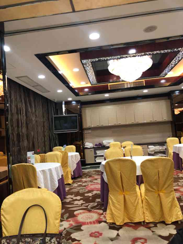 百合豪宴-"周末和爸妈吃饭顶着大风大雨也要到这来 ."-大众点评移动版