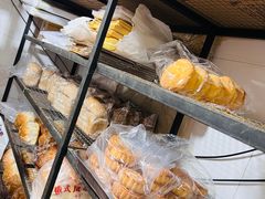 -秀云俄罗斯列巴屋(军星小区店)