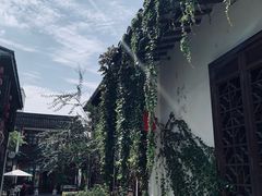 -吴越荣记苏州菜·松鼠桂鱼100%活鱼现做(斜塘老街店)