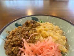 -阿依娘镇店豌杂面(三峡广场店)