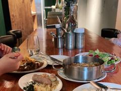 -羽深肉铺 Steak & Wine
