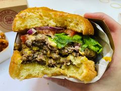 特色雙層芝士牛肉汉堡-Burger Joys Central(中环士丹利街店)