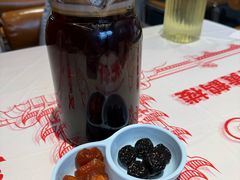 -肥肥虾庄·金牌油焖大虾(汉街SKP店)