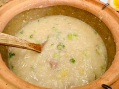 潮界生滚牛肉粥-潮界(LU·ONE凯德晶萃广场店)