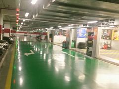 -北京财富中心-停车场