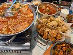 -富乐满 炸鸡&韩国料理 불로만(虹泉路店)