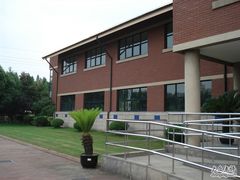 -上海德威外籍人员子女学校(浦东校区)